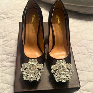 Black satin Pumps 4 inch heel size 7